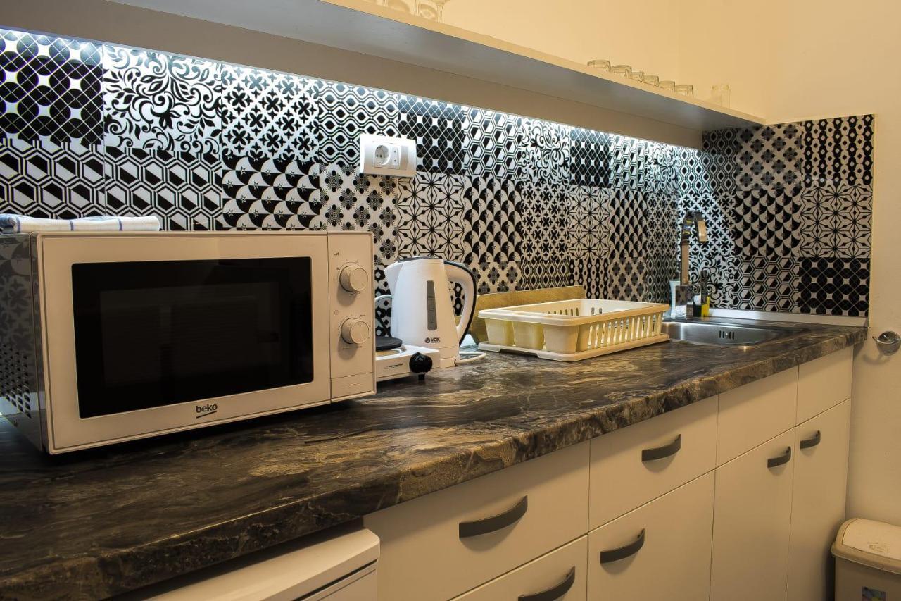 Lux In 2 * Belgrado